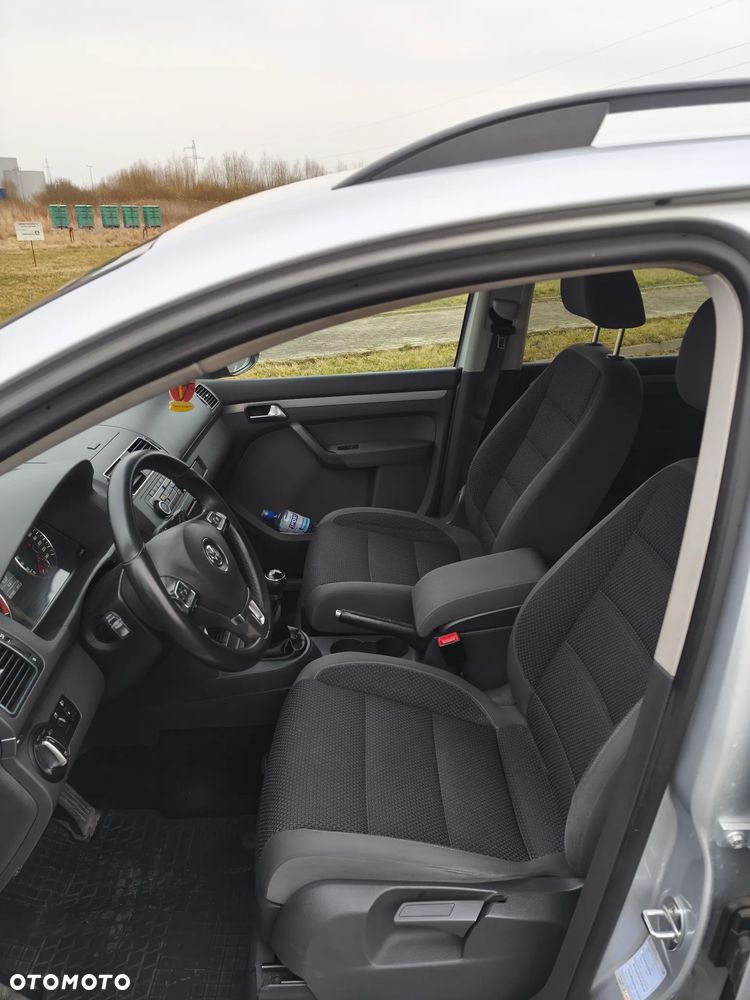 Volkswagen Touran 1.6 TDI DPF BlueMotion Technology STYLE - 7