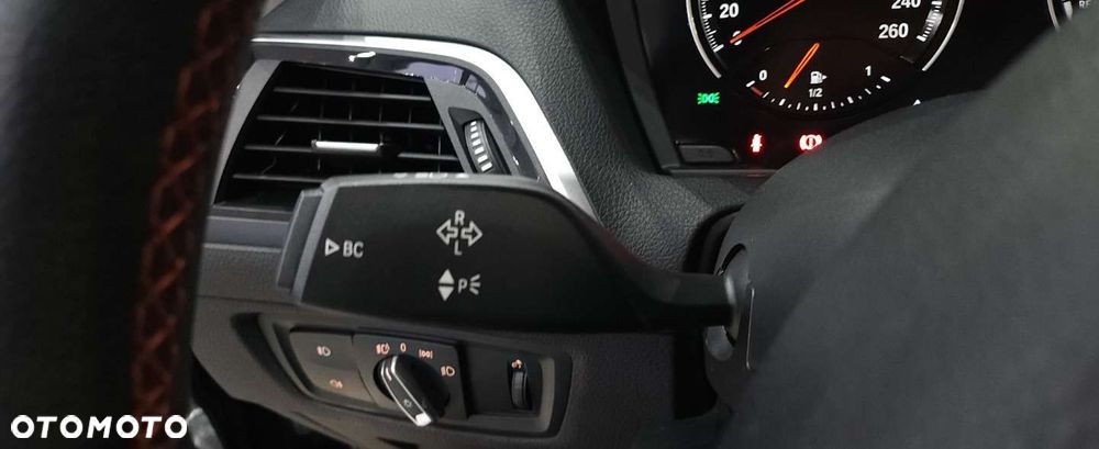 BMW Seria 2 218i GPF Sport Line - 34