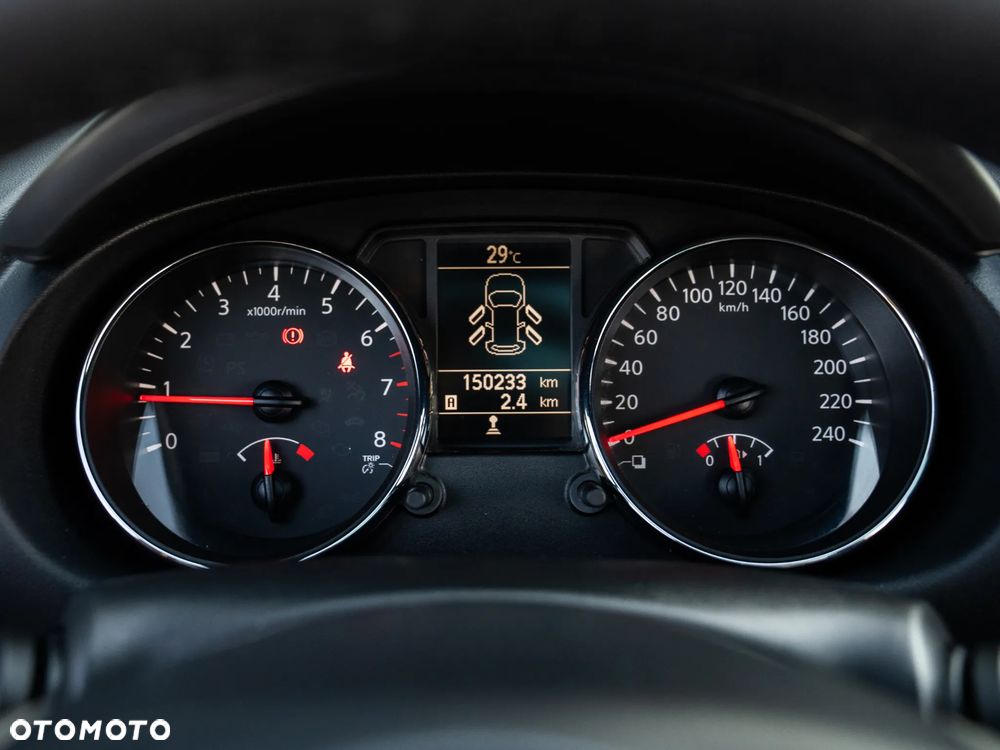 Nissan Qashqai 1.6 360 - 29