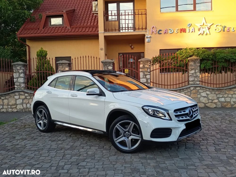 Mercedes-Benz GLA - 3