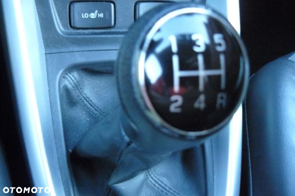 Suzuki Vitara 1.6 XLED 2WD - 23