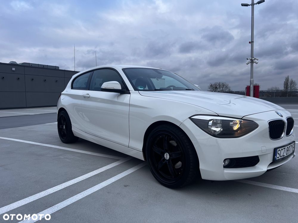 BMW Seria 1 114i - 1