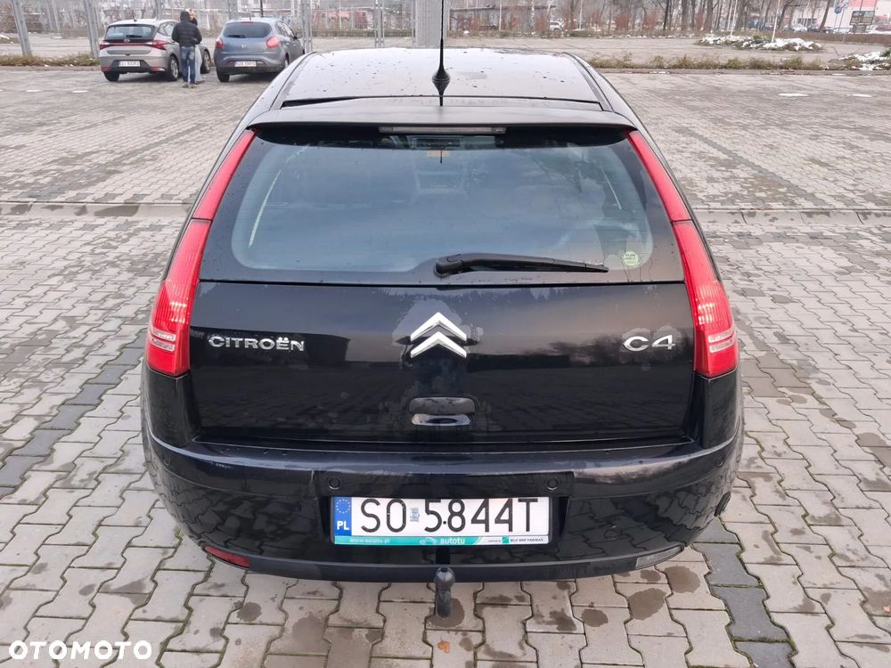 Citroën C4 1.6 16V SX - 12