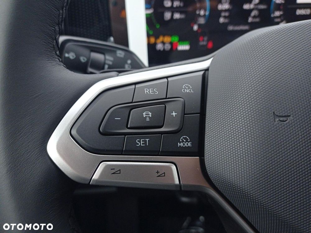 Volkswagen Tiguan 1.5 TSI EVO Life DSG - 28