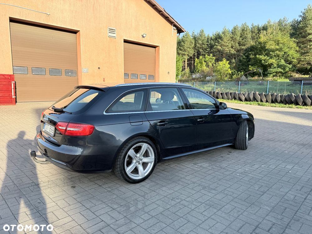 Audi A4 Avant - 11