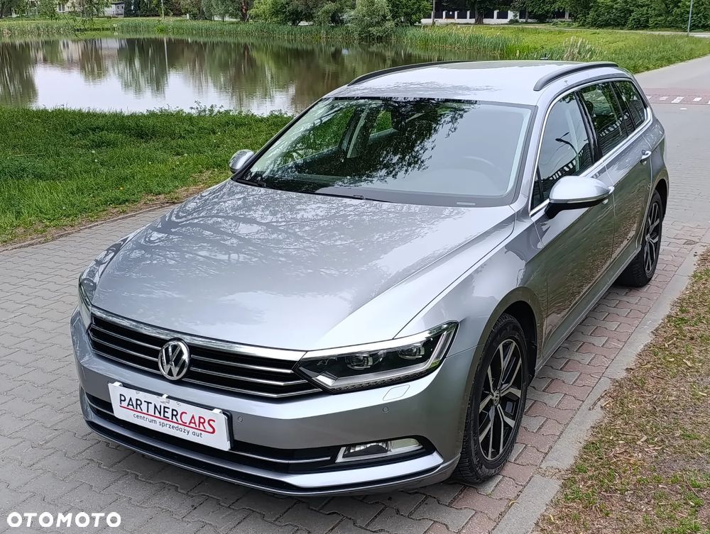 Volkswagen Passat 2.0 TDI SCR Comfortline DSG - 1
