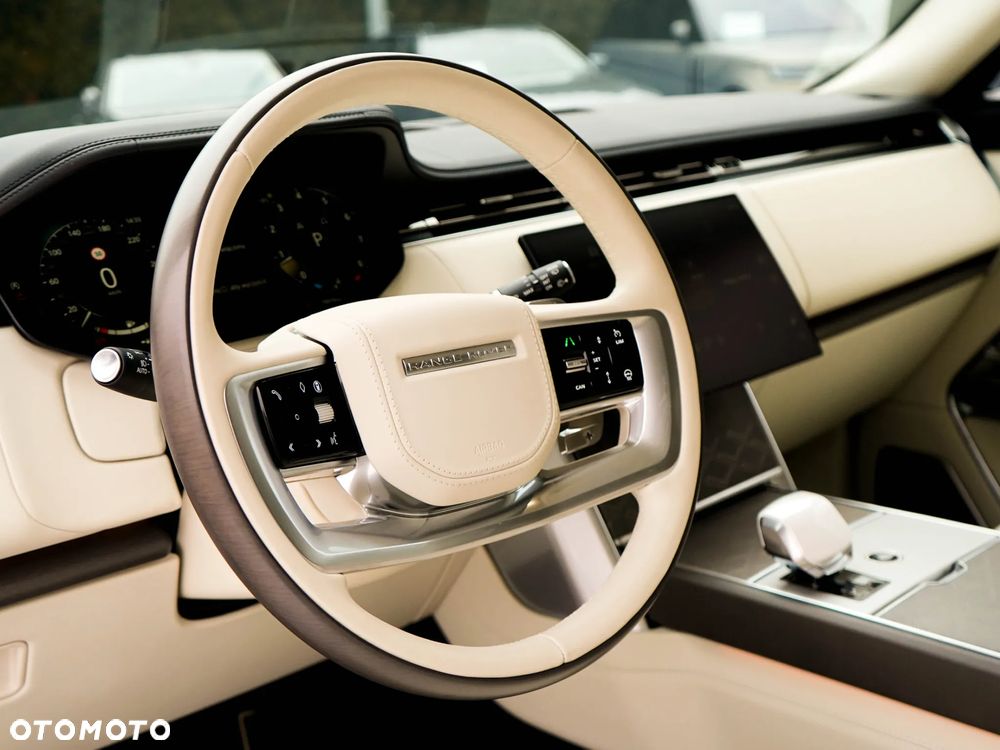 Land Rover Range Rover P615 SV - 13