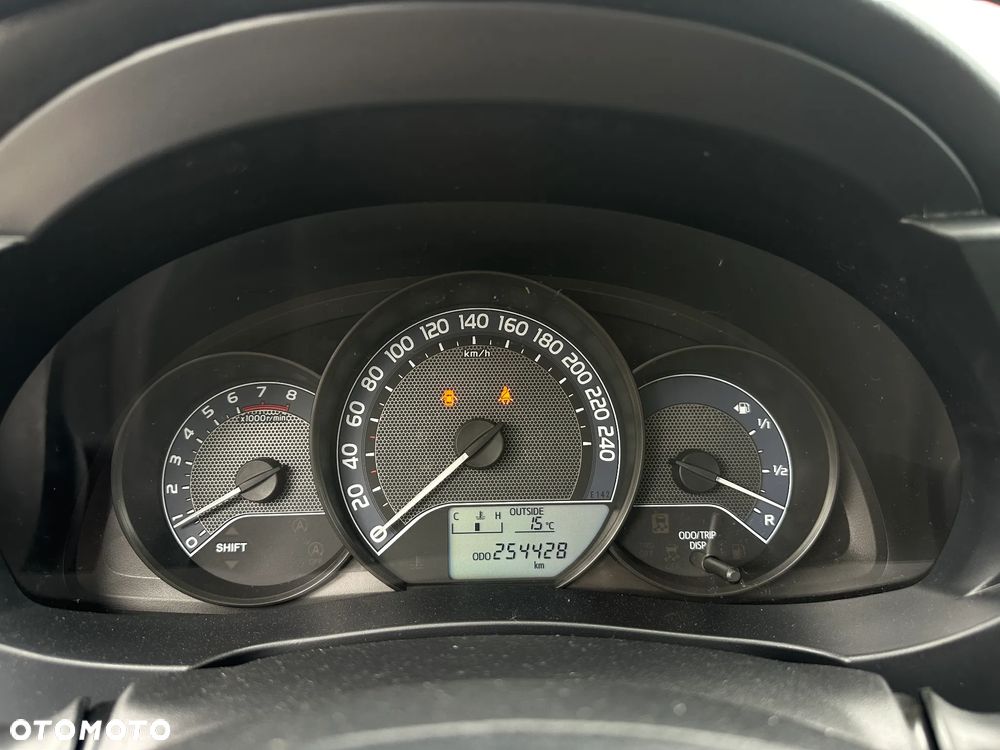 Toyota Corolla - 16