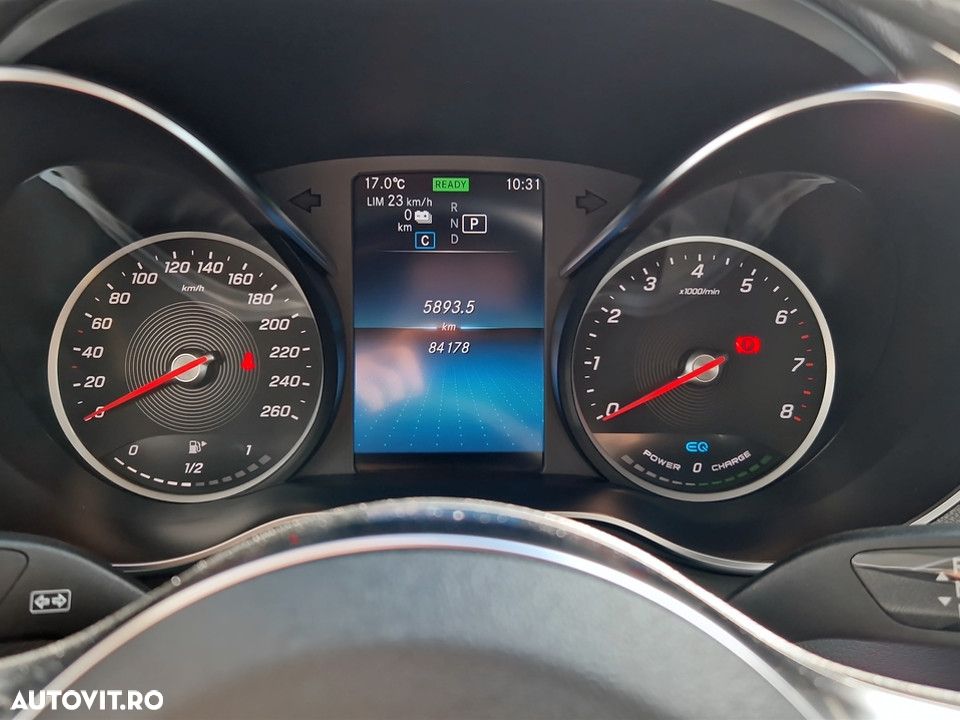 Mercedes-Benz GLC 300 e 4MATIC - 24