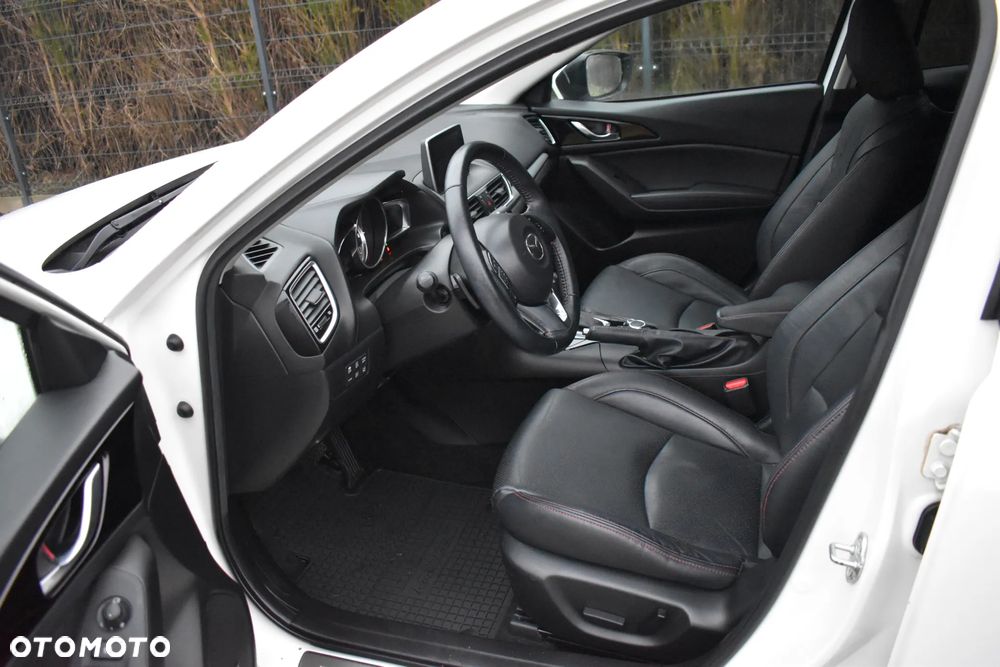 Mazda 3 - 6