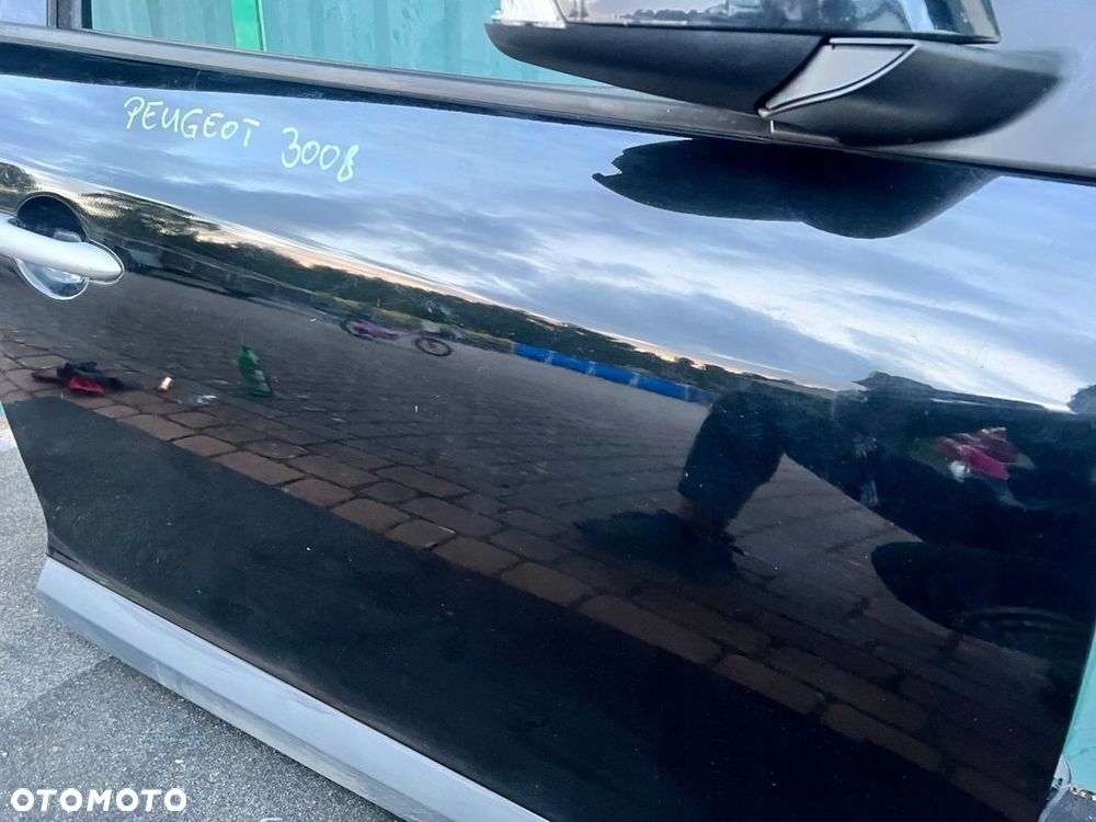 Drzwi PRZEDNIE PRAWE prawy przód RENAULT MEGANE 3 III HB kod lakieru: TEGNE - 8