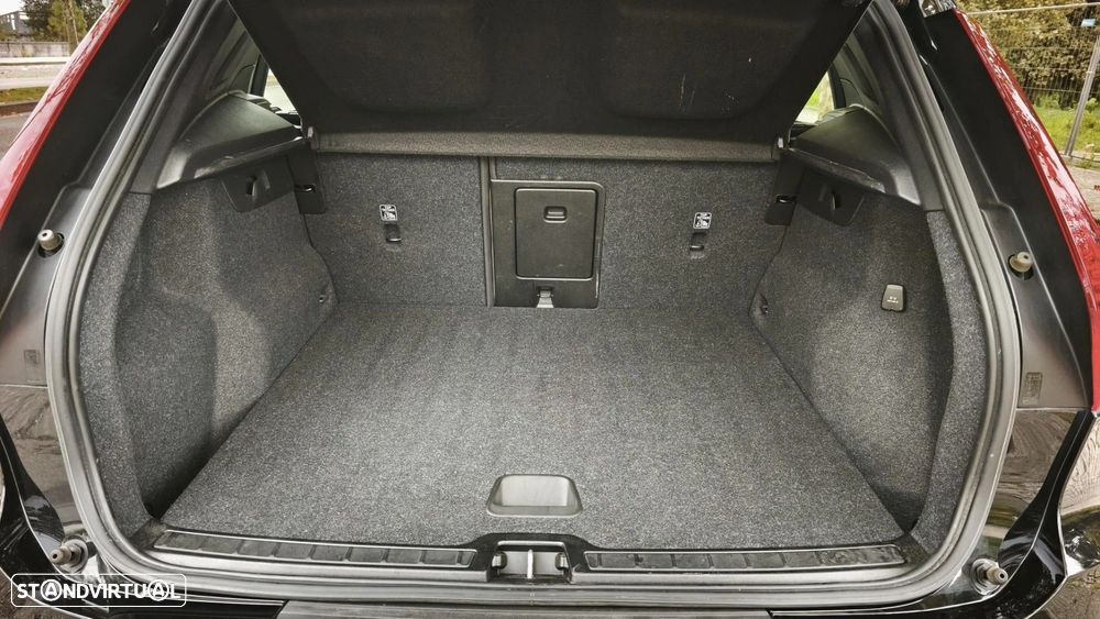 Volvo XC 40 1.5 T4 PHEV Plus Dark - 36