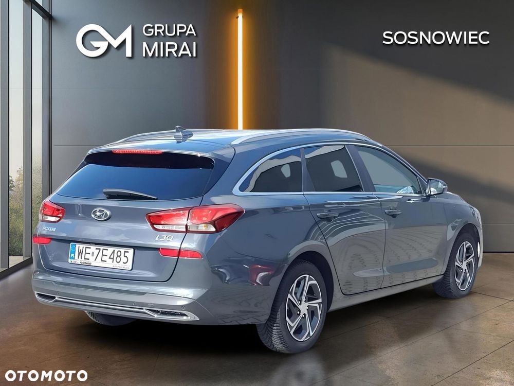 Hyundai i30 1.5 DPI Smart - 5