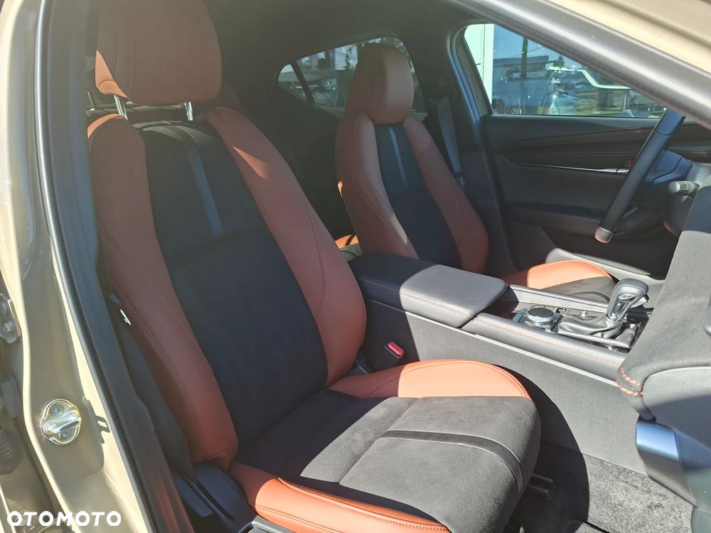 Mazda 3 3.3 D mHEV Homura AWD - 35