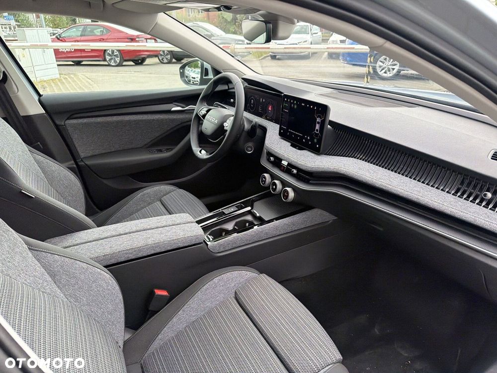 Skoda Superb 2.0 TSI Edition 130 DSG - 17