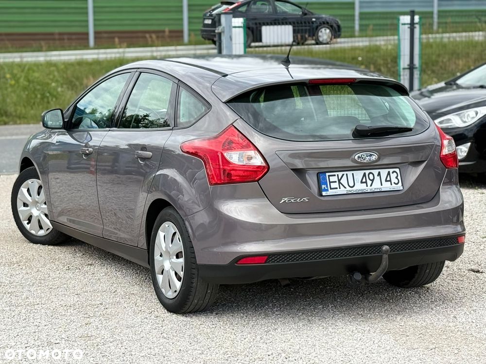 Ford Focus - 13