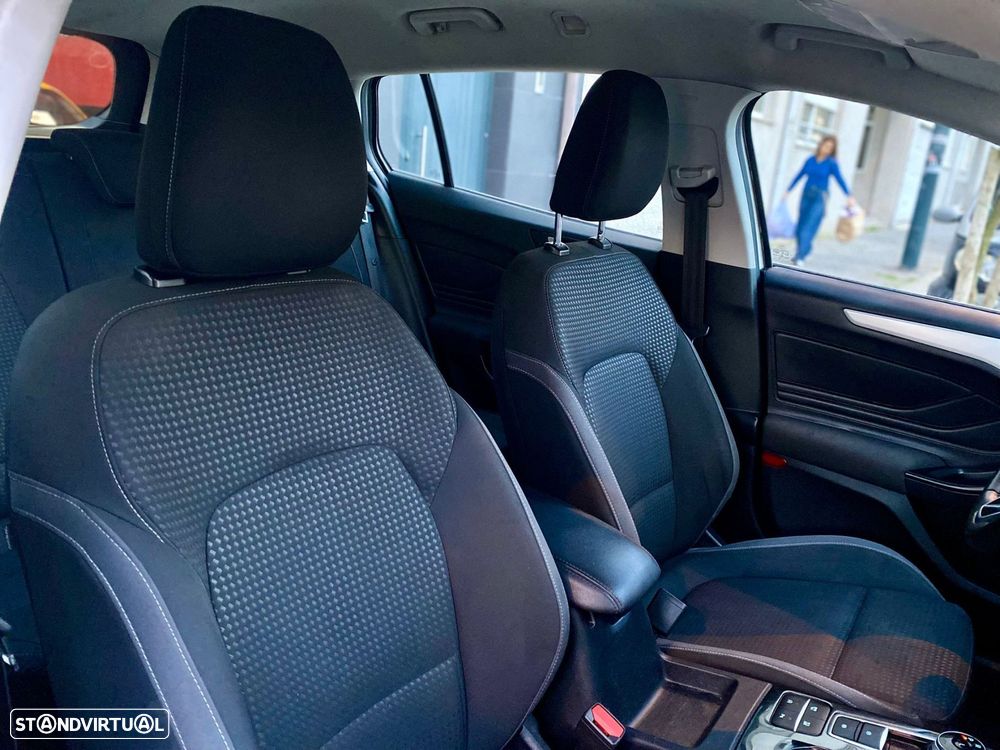 Ford Focus SW 1.5 TDCi EcoBlue Active Aut. - 23