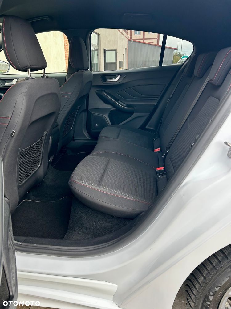 Ford Focus 2.0 EcoBlue ST-Line - 13