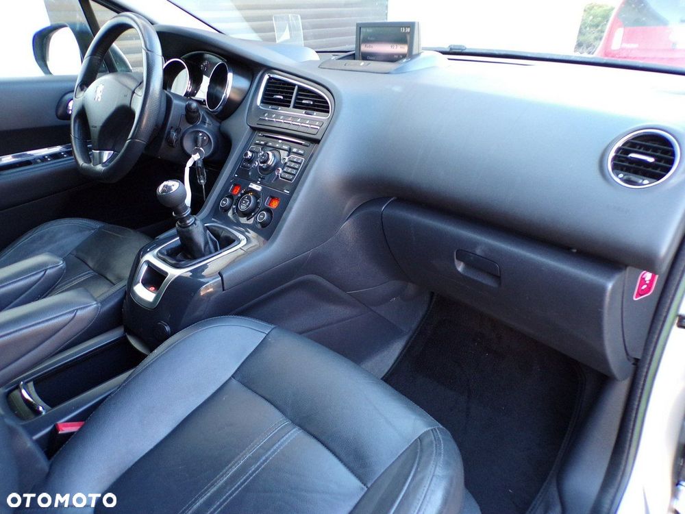 Peugeot 5008 - 21
