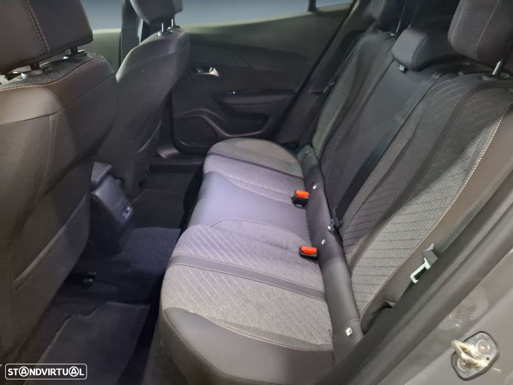 Peugeot e-2008 54 kWh Allure - 14