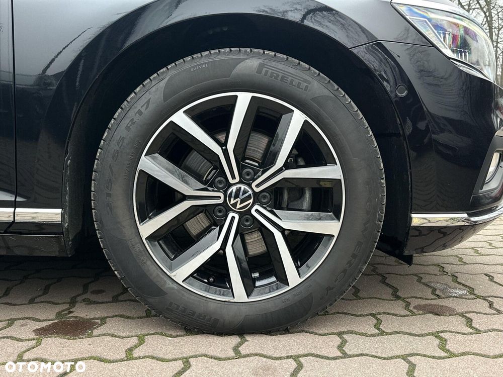 Volkswagen Passat - 36