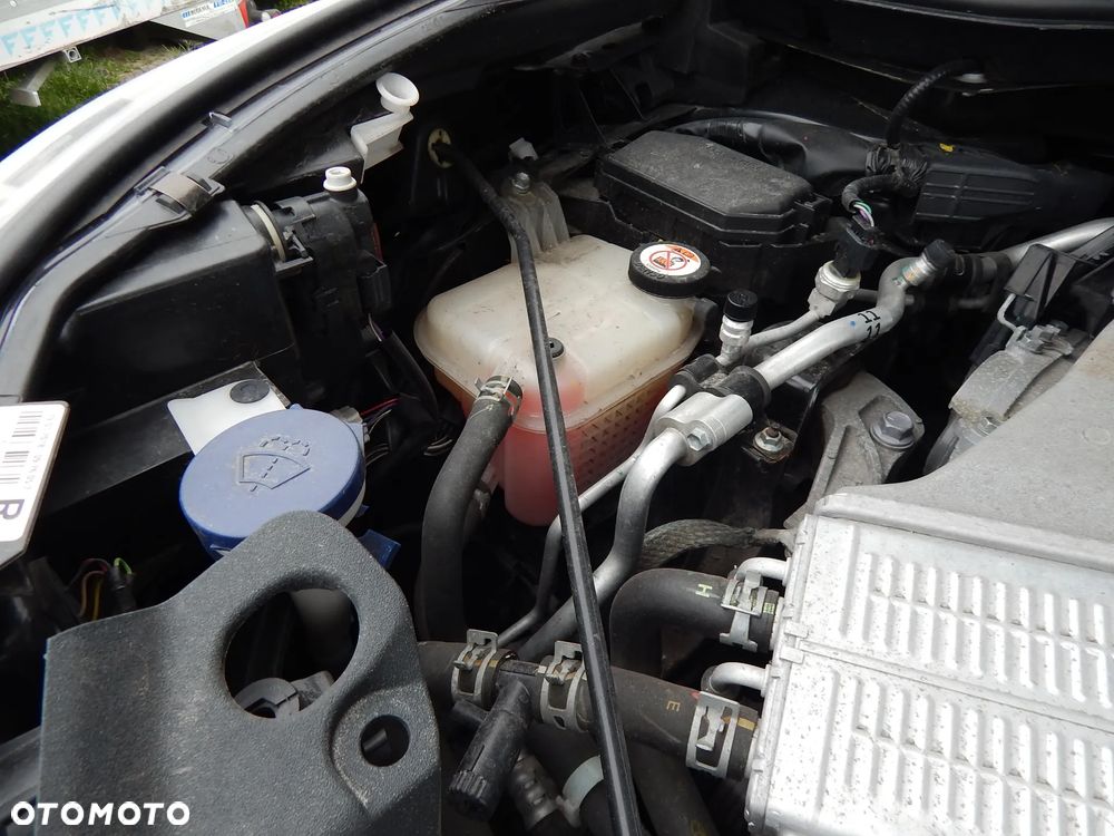 Toyota C-HR 1.2 T Premium CVT 4x4 - 17