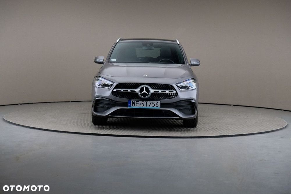 Mercedes-Benz GLA - 3