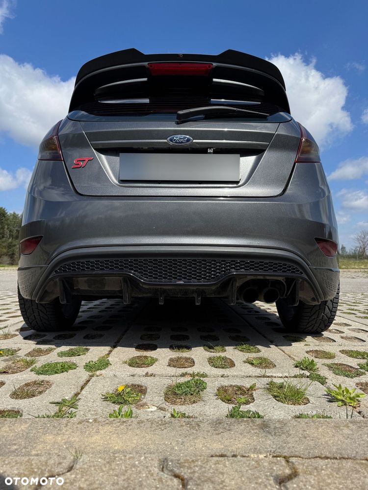 Ford Fiesta 1.6 EcoBoost ST - 10