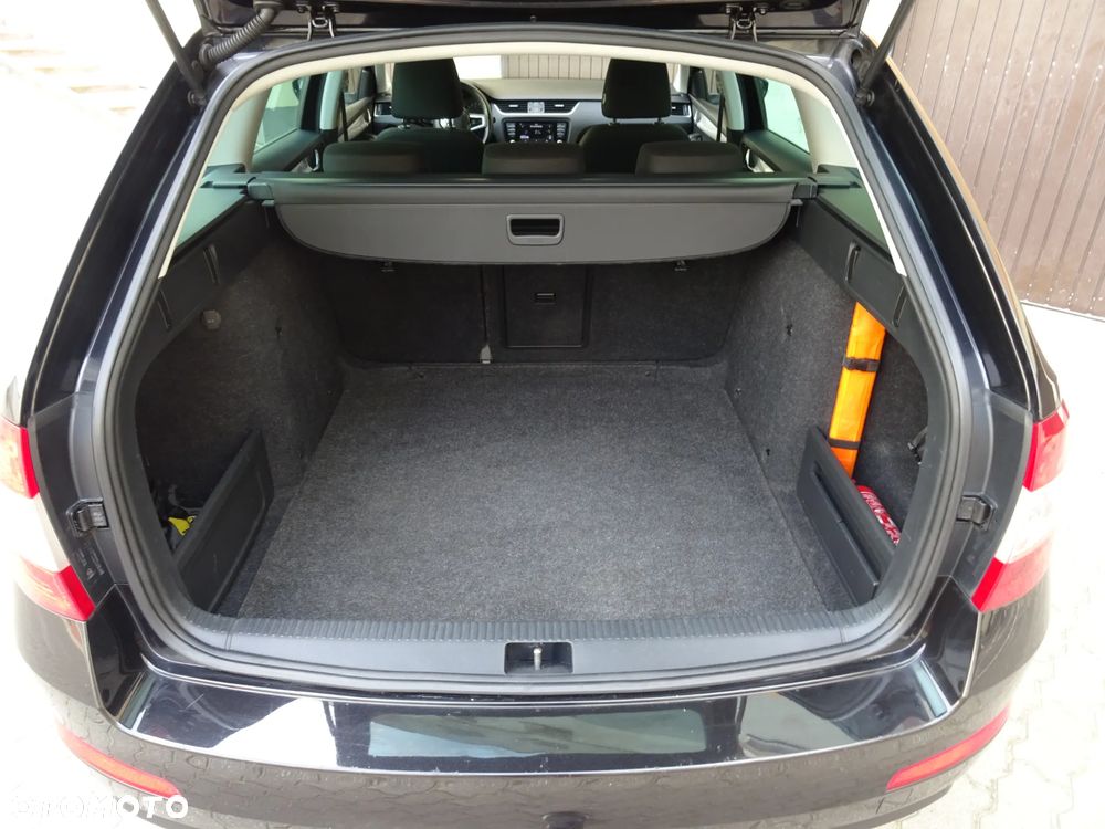 Skoda Octavia 1.6 TDI (Green tec) Style - 10