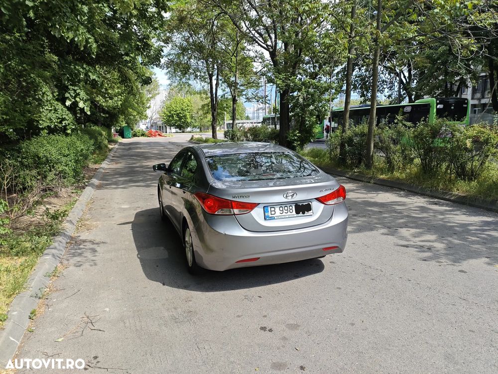 Hyundai Elantra 1.6 MPi Highway - 3