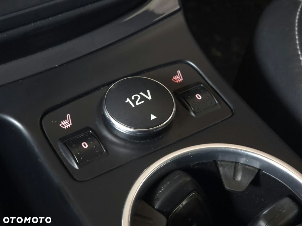 Ford Kuga 2.0 TDCi 4x4 Titanium - 23