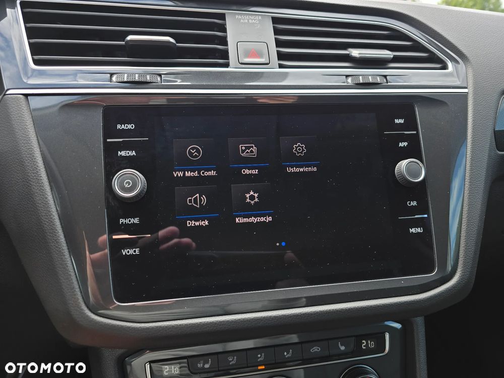 Volkswagen Tiguan 2.0 TDI SCR R-Line - 27