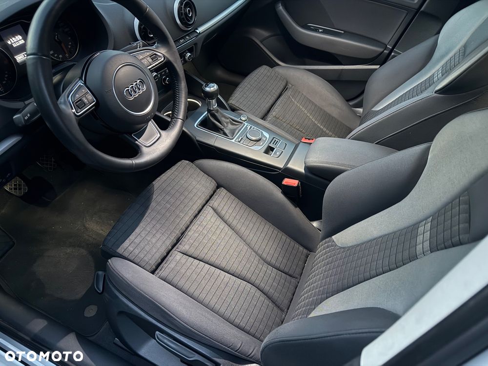 Audi A3 Sportback - 31