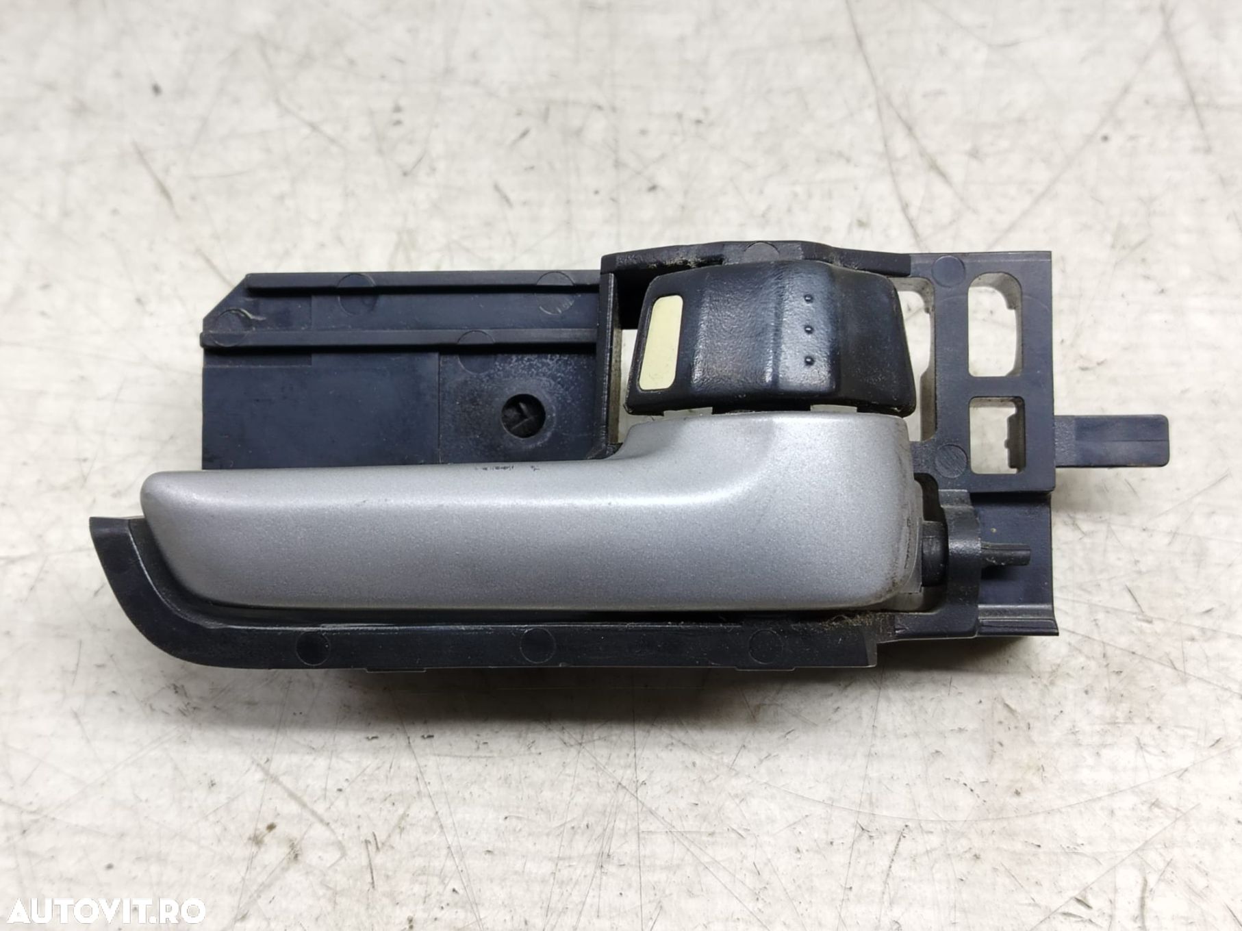 Maner interior dreapta fata Suzuki Splash 1 [2008 - 2012] - 1