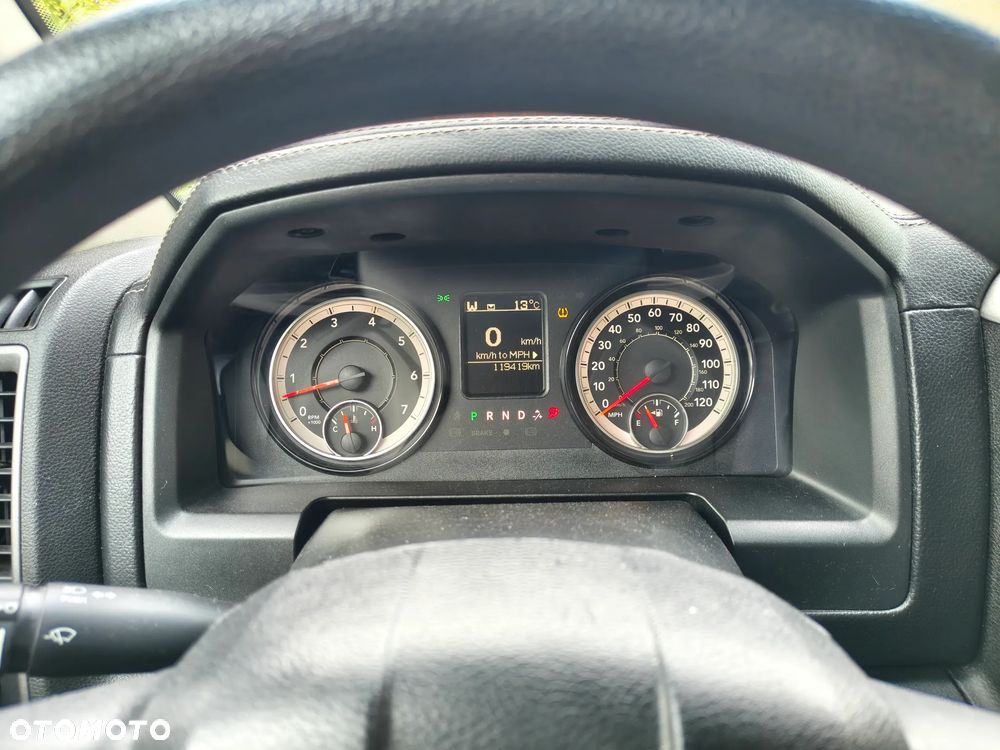 Dodge RAM 5.7 4x4 - 10