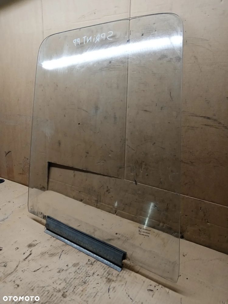 Szyba prawy przód przednia prawa Mercedes Sprinter AS2 - 2