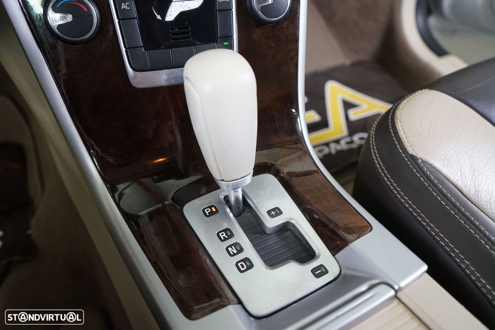 Volvo XC 60 2.0 D3 Summum Geartronic - 31