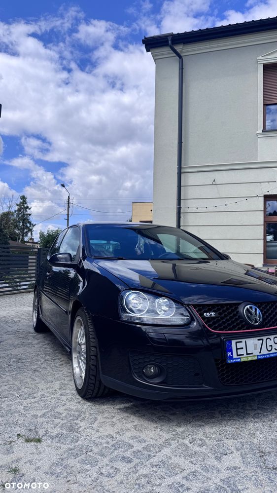 Volkswagen Golf - 6