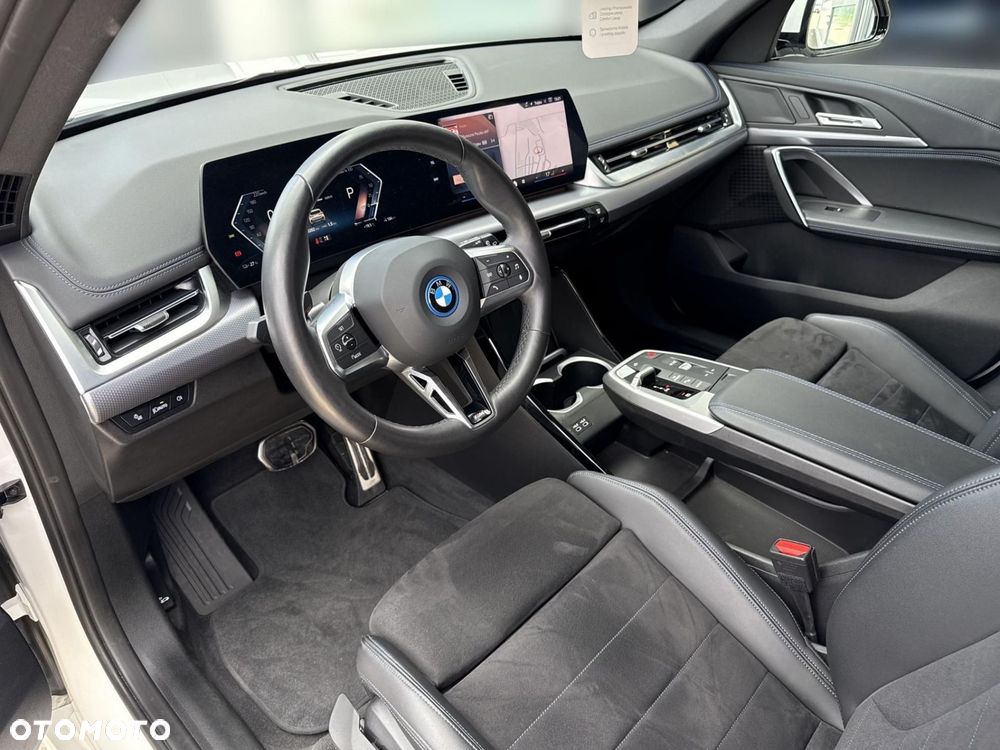 BMW iX1 - 5