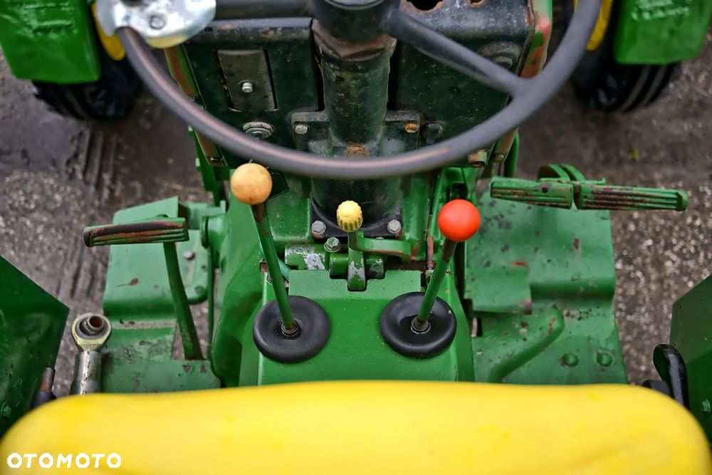 John Deere 2030 S - 16