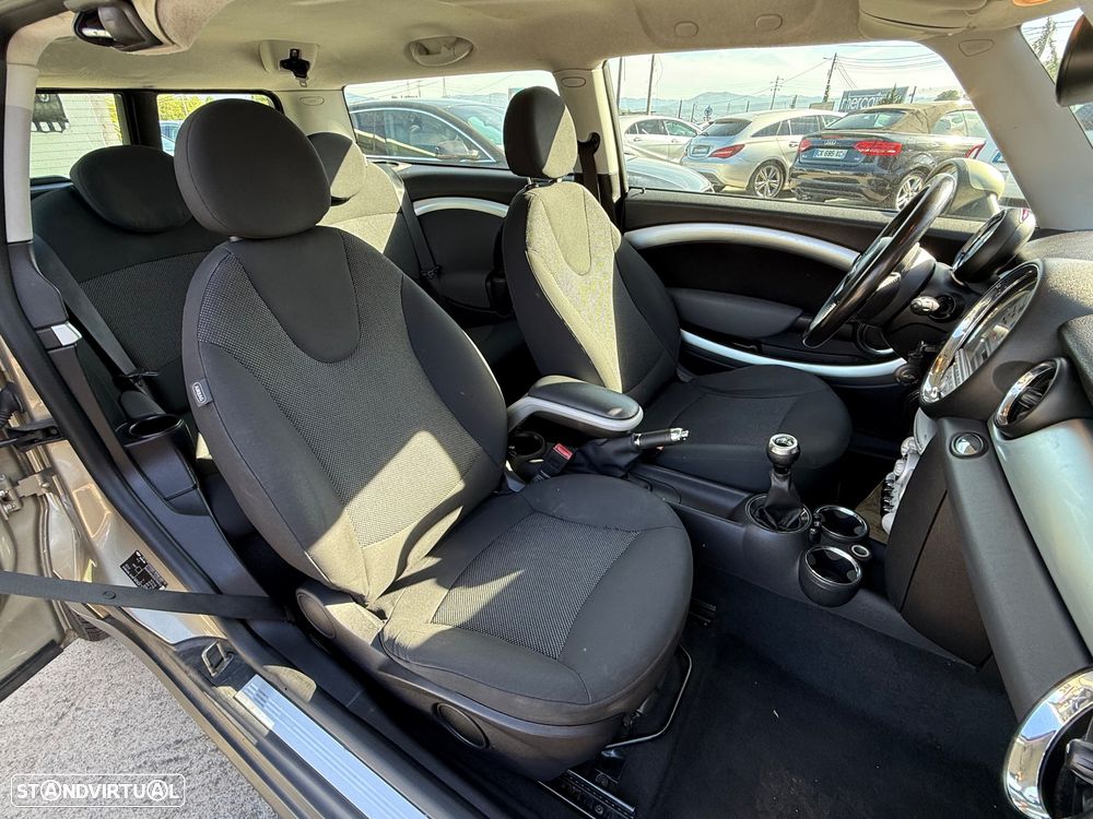 MINI Clubman Cooper D - 7