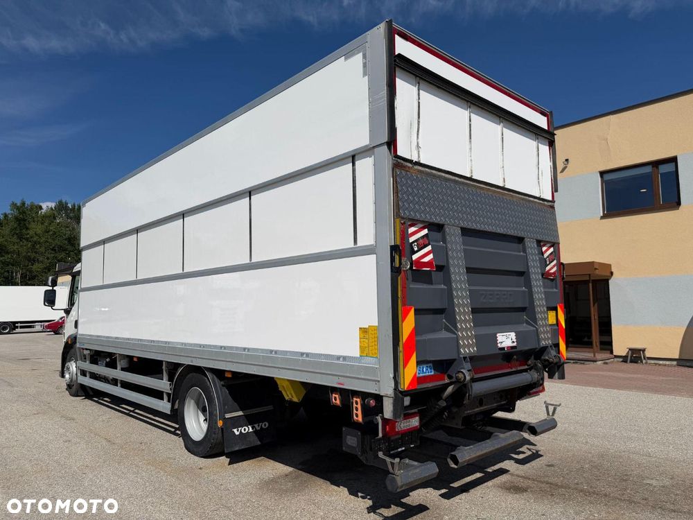 Volvo FL - 8