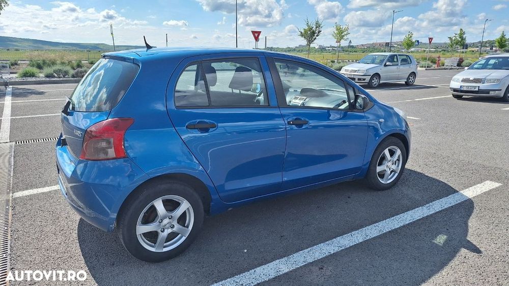 Toyota Yaris 1.3 Luna - 8