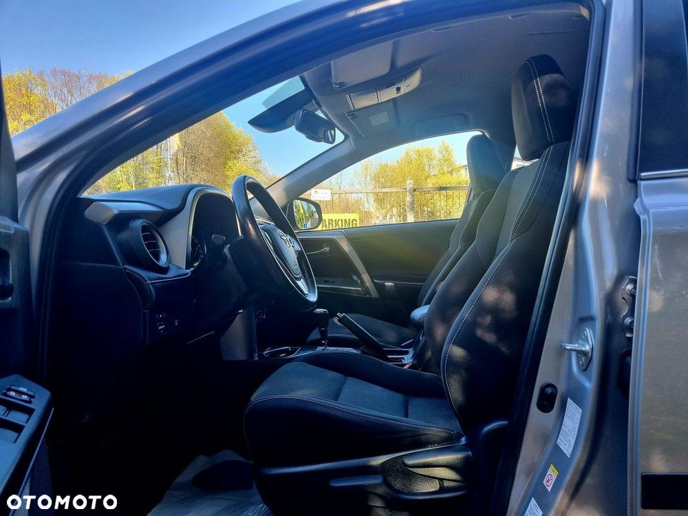 Toyota RAV4 - 11