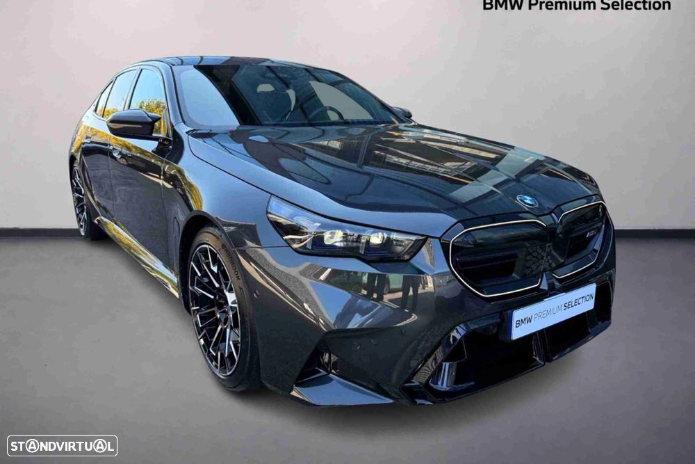 BMW i5 - 5