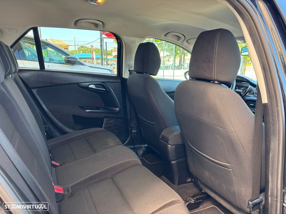 Fiat Tipo Station Wagon 1.3 M-Jet Lounge - 34
