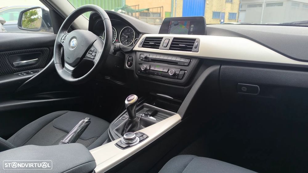 BMW 318 d xDrive Line Luxury - 6