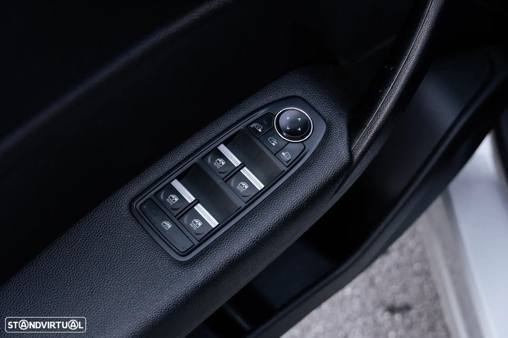 Renault Captur 1.8 E-Tech Full Hybrid Techno - 45