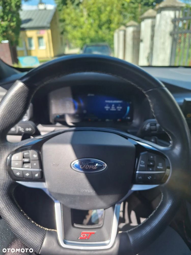 Ford Explorer - 15