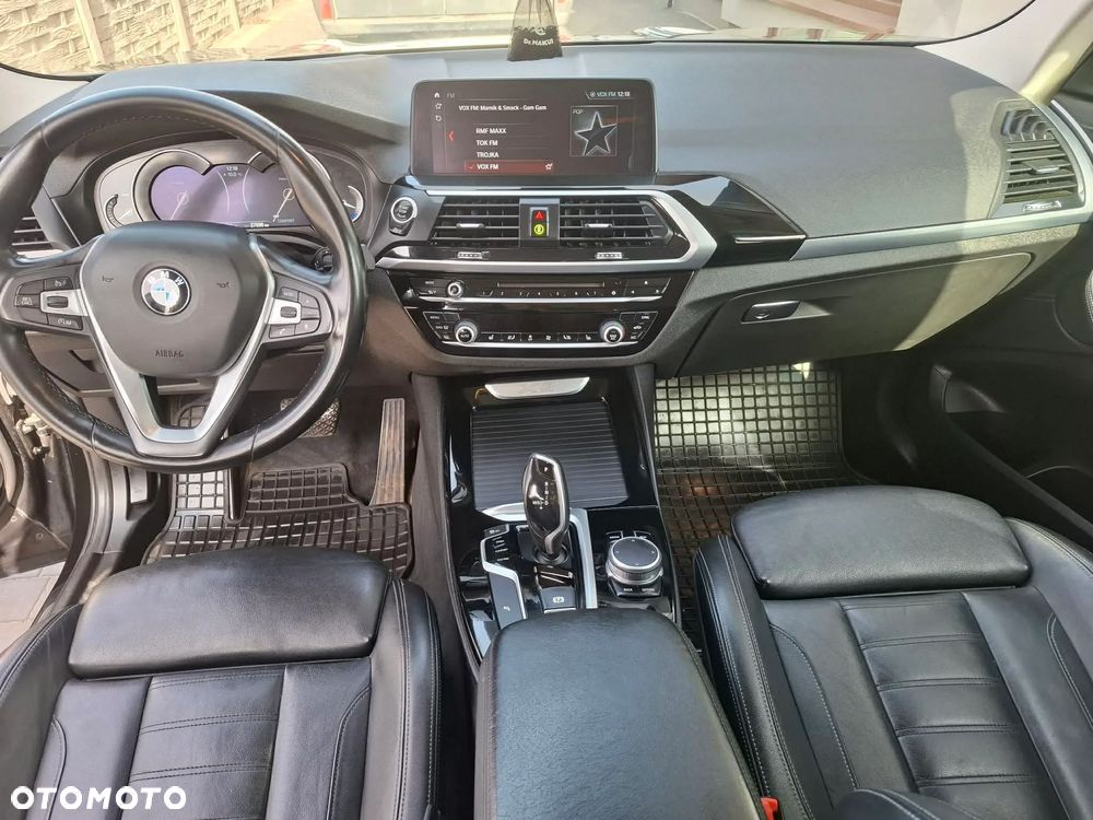 BMW X3 sDrive18d - 8